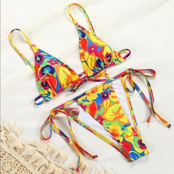 NEW! Y2K Abstract Groovy Floral Print Stringy Tie Front Bikini - Picture 7 of 9